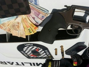 PM apreende menor suspeito de assaltar loja de roupas em Teresina