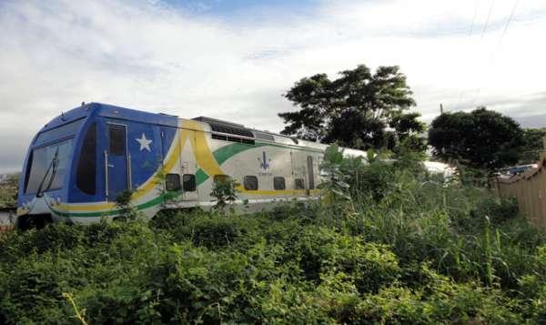 Metr&ocirc; de THE descarrila mais uma vez(Imagem:180Graus)