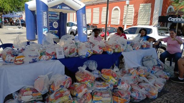 Desafio de Eloneide arrecada 73 cestas básicas e fortalece ações da ONG