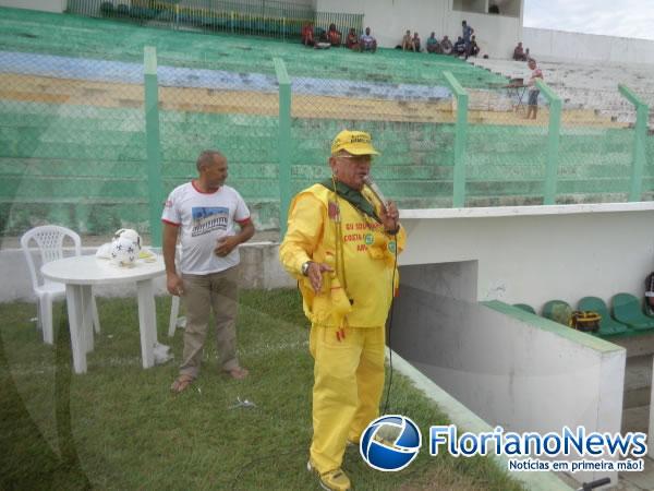Rep&oacute;rter Amarelinho(Imagem:FlorianoNews)