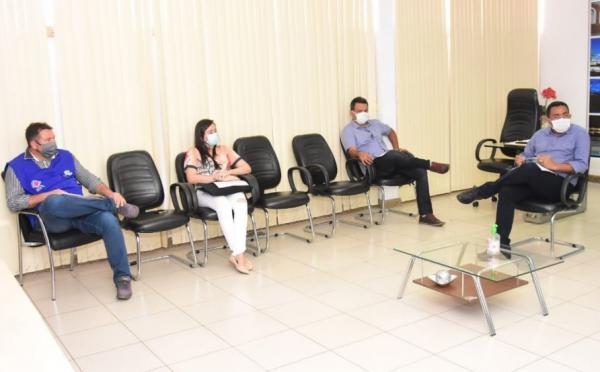 Técnicos da SMS de Floriano avaliam primeira semana de reabertura do comércio