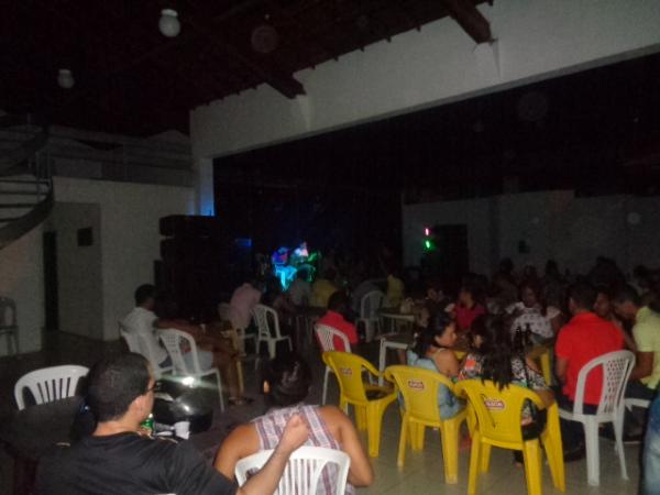 Projeto Seis e Meia leva atra&ccedil;&otilde;es locais e regionais ao Espa&ccedil;o Cultural Maria Bonita.(Imagem:FlorianoNews)