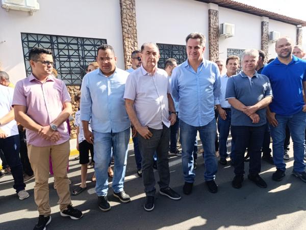 Floriano ganha mais mobilidade urbana com pavimentação asfáltica nas ruas Defala Attem e Elias Oka