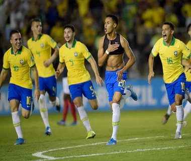 Brasil vence França e decide Mundial Sub-17 com México