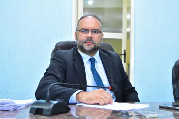 Vereador Joab Curvina, presidente da C&acirc;mara Municipal de Floriano.(Imagem:CMF)