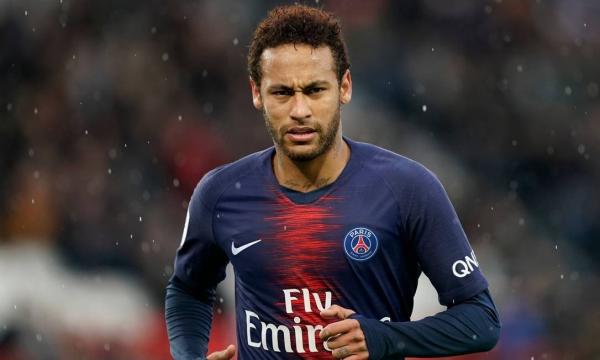 PSG acompanha caso Neymar, mas decide não se manifestar