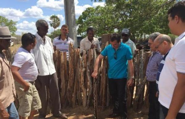 Prefeito de Floriano entrega sistema de abastecimento de água na Comunidade Largos.(Imagem:SECOM)