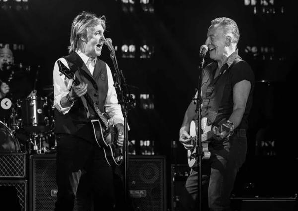 Festival de Glastonbury se despede com apresentações de McCartney com Bruce Springsteen e Dave Grohl