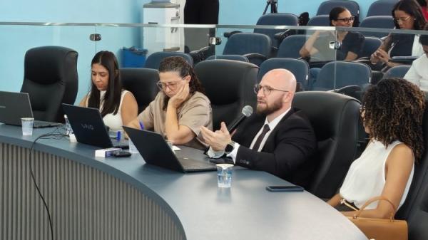 Prefeitura de Floriano apresenta prestação de contas do 2º quadrimestre de 2025 à Câmara Municipal(Imagem:Secom)