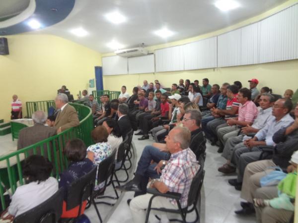 Câmara Municipal de Floriano realizou primeira Sessão Ordinária de 2013.(Imagem:FlorianoNews)