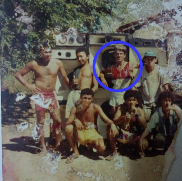 Sebasti&atilde;o Costa, ao lado de amigos, na &eacute;poca em que fazia parte do Conjunto Os Reais.(Imagem:Divulga&ccedil;&atilde;o/arquivo pessoal)