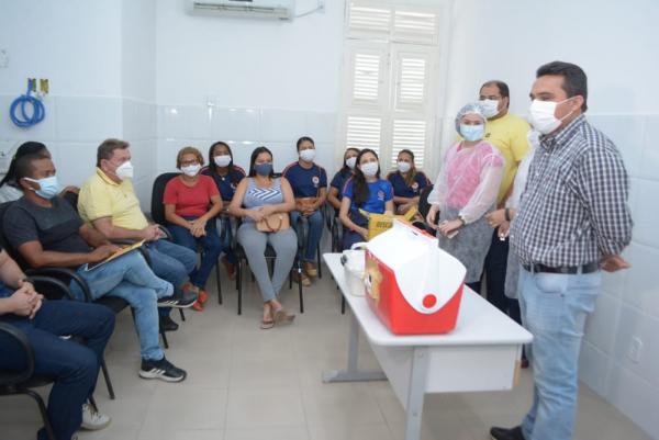 Vacina contra Covid-19 chega a trabalhadores do SAMU de Floriano