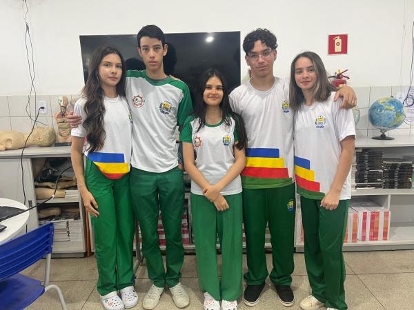 Estudantes de Pedro II ganham ouro em Olimpíada de Tecnologia com app voltado à inclusão