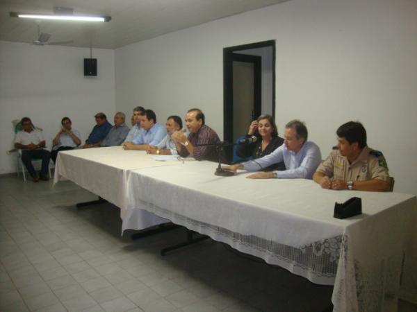 Encontro no F&oacute;rum Desemb. Correia Lima em Floriano.(Imagem:FlorianoNews)