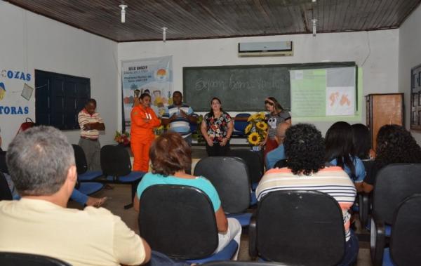 SEMAN alerta presidentes de bairro para preven&ccedil;&atilde;o e combate &agrave;s queimadas e focos de inc&ecirc;ndio. (Imagem:Secom)