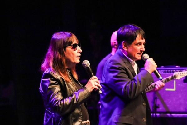 Seis&Meia Piauí lota Theatro 4 de Setembro com shows de Biafra e Kátia