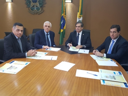 Presidente da Alepi participa de Seminário que trata sobre Segurança Pública