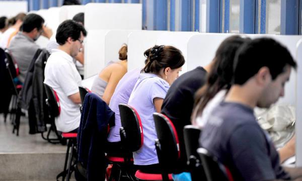 Prefeitura do PI abre seleção com mais de 400 vagas e salário de até R$ 8,5 mil