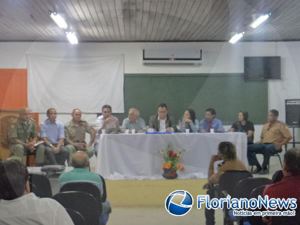 Reuni&atilde;o define participa&ccedil;&atilde;o dos pared&otilde;es de som no carnaval de Floriano.(Imagem:FlorianoNews)