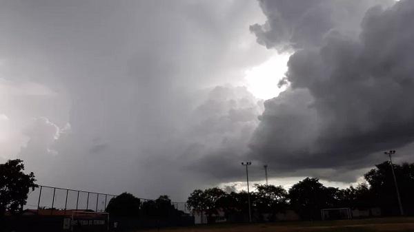 Vai chover na virada? Veja a previsão para a noite de réveillon no Piauí