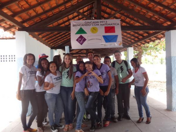 Matemática é tema de gincana em escola de Floriano