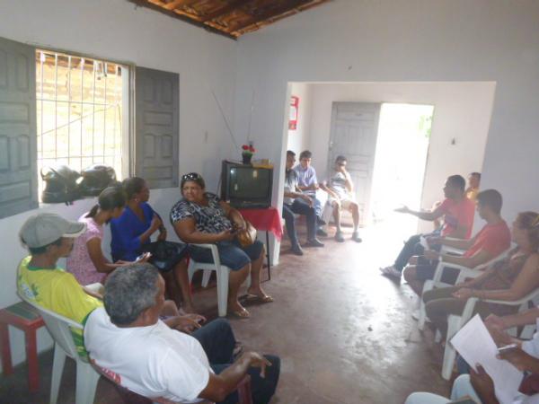 Reuni&atilde;o tra&ccedil;a metas para a constru&ccedil;&atilde;o da sede pr&oacute;pria do Diret&oacute;rio Municipal do PT.(Imagem:FlorianoNews)