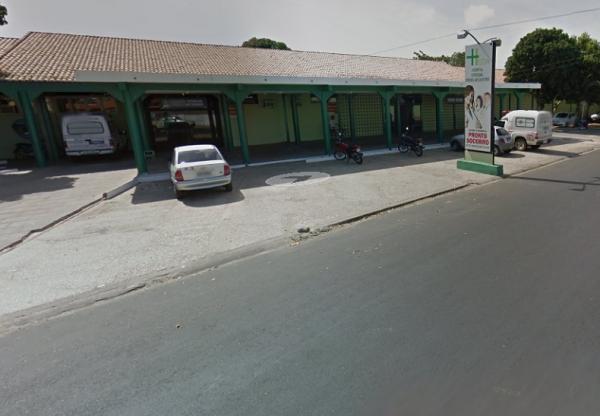 Mãe sai do Maranhão e viaja por 2 horas com corpo de filho em busca de atendimento no Piauí