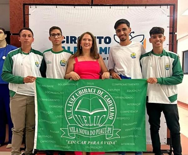 Estudantes de Vila Nova do Piauí criam app sobre Programa Pé-de-Meia com IA e educação financeira