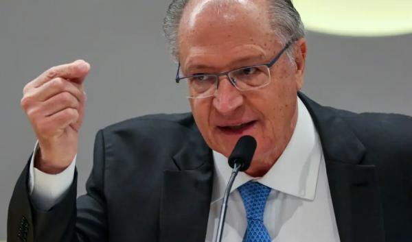 Alckmin projeta crescimento de 12% com reforma tributária