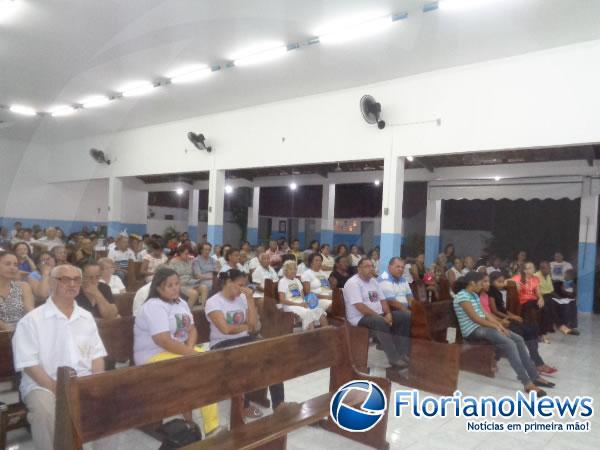 Missa celebrou cinco anos de falecimento do radialista Em&iacute;dio Nonato.(Imagem:FlorianoNews)