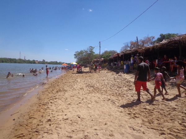 Prainha de Bar&atilde;o de Graja&uacute;(Imagem:FlorianoNews)