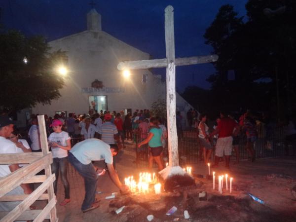 Levantada do mastro marca início dos festejos de Nossa Senhora da Conceição na localidade Manga