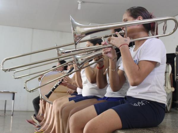 Ensaios acontecem pelo menos duas vezes por semana dentro da pr&oacute;pria unidade.(Imagem:Gustavo Almeida/G1)