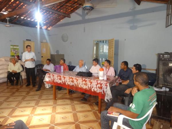 Prefeitura e Banco do Nordeste discutem linha de cr&eacute;dito para setor rural na 44&ordf; Feira Agropecu&aacute;ria.(Imagem:FlorianoNews)