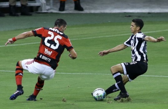 Pelo Brasileiro, Ceará recebe o pressionado Flamengo no Castelão