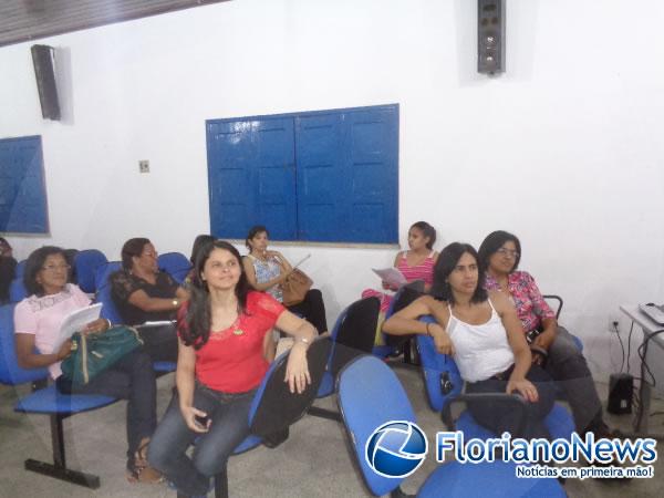 Reunião discute a atuação do professor de educação infantil (Imagem:FlorianoNews)