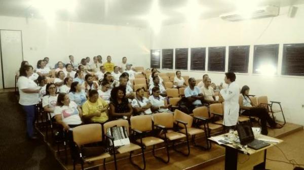Sa&uacute;de de Floriano promove oficina alusiva ao Novembro Azul.(Imagem:FlorianoNews)