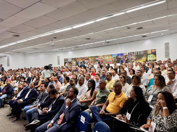 Joel Rodrigues participa da abertura do Encontro de Vereadores do Piauí(Imagem:Divulgação)