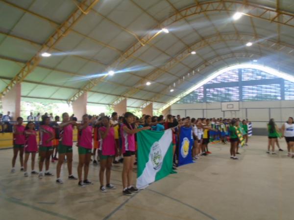 Floriano sedia etapa regional dos Jogos Escolares do Estado