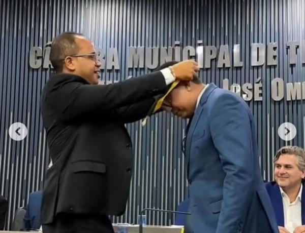 Deputado Dr. Francisco Costa recebe Medalha do M&eacute;rito Legislativo da C&acirc;mara de Teresina(Imagem:Reprodu&ccedil;&atilde;o/Instagram )