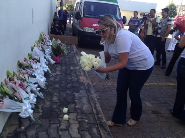 Grupo cria campanha solidária para ajudar vítimas de estupro coletivo
