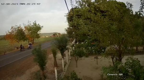 Dois homens morrem e uma mulher fica gravemente ferida em colisão entre motos em União