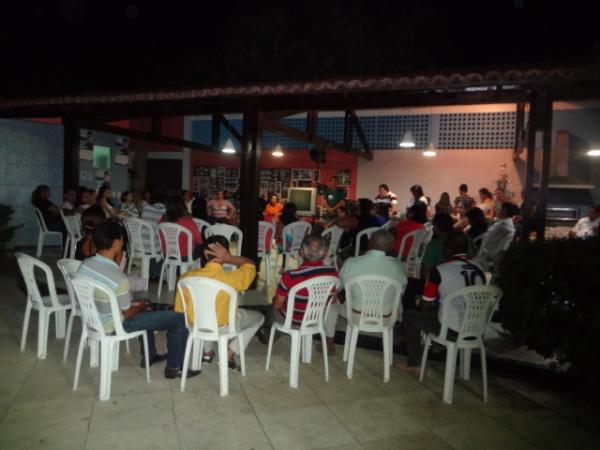 Coliga&ccedil;&atilde;o N&oacute;s Podemos realizou reuni&atilde;o com candidatos a vereador.(Imagem:FlorianoNews)