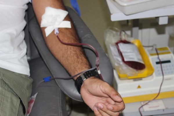 Hemopi convida LGBTs a doar sangue após ampliação de critérios: "conquista de todos"