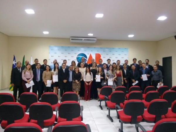 OAB Floriano empossa Comissões de Trabalho