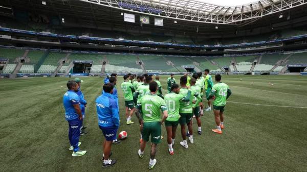 Palmeiras volta ao Allianz Parque após dois meses em busca de feito inédito em sua história