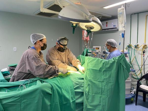 HGV realiza cirurgia rara de retirada de tumor no coração