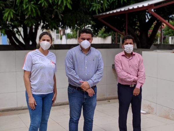 MP-PI fiscaliza obras de lavagem e sanitização de ambulâncias do SAMU de Floriano