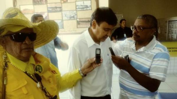 Governador desembarca para cumprir agenda em Floriano