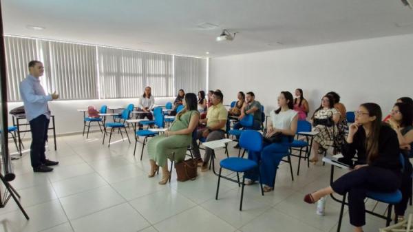 Saúde de Floriano inicia capacitação sobre "Luta Antimanicomial" com foco na atenção primária